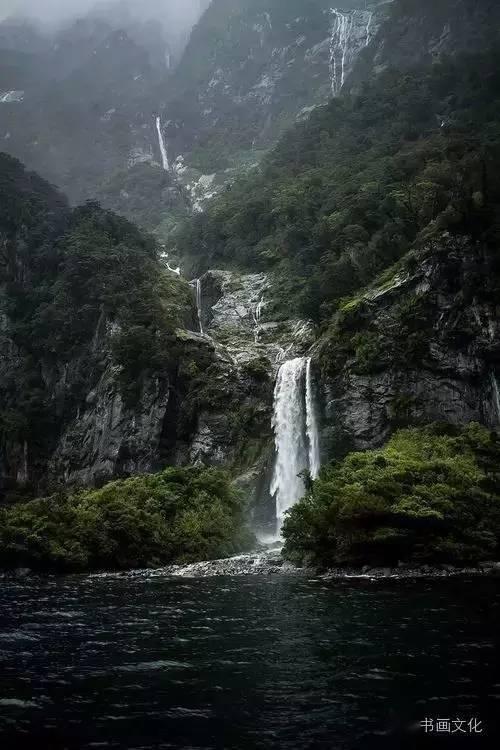 巨魔与勇士